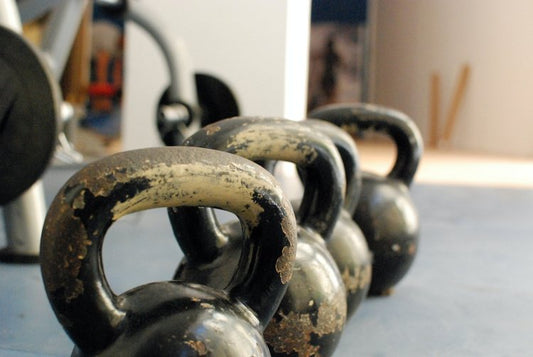 The 5 Best Weighted Kettlebell Ab Exercises